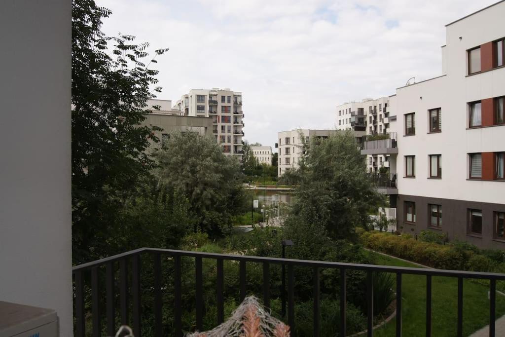 Cichy, Nowoczesny, Komfortowy Przy Galerii Mokotow Varsóvia Exterior foto